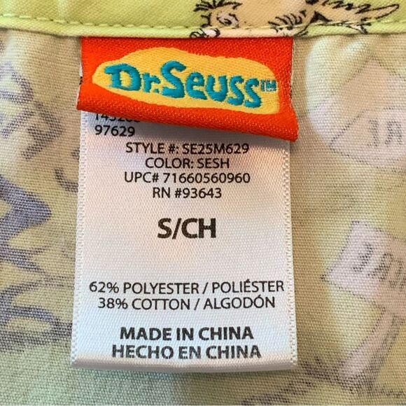 DR. SEUSS Scrub Top Womens Small Green One Fish Two Fish Red Fish 🐟  Blue Fish. - Picture 5 of 8